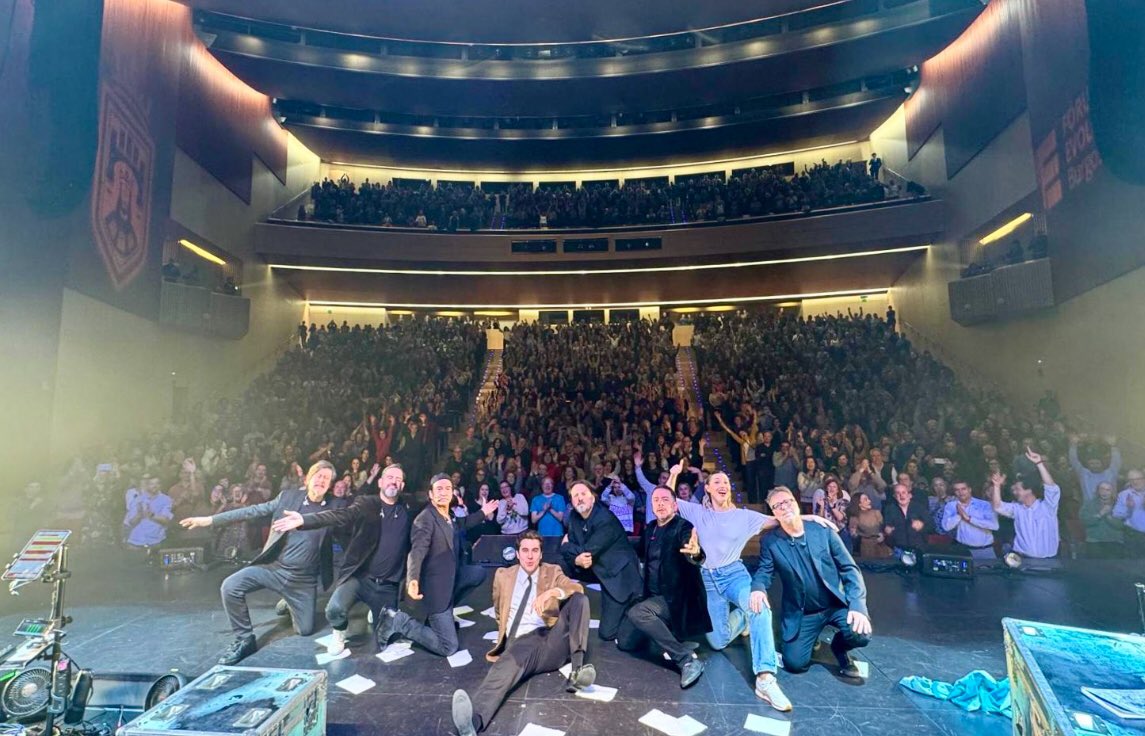 Brutal <a href="/los_secretos/">Los Secretos</a> @musicalatulado