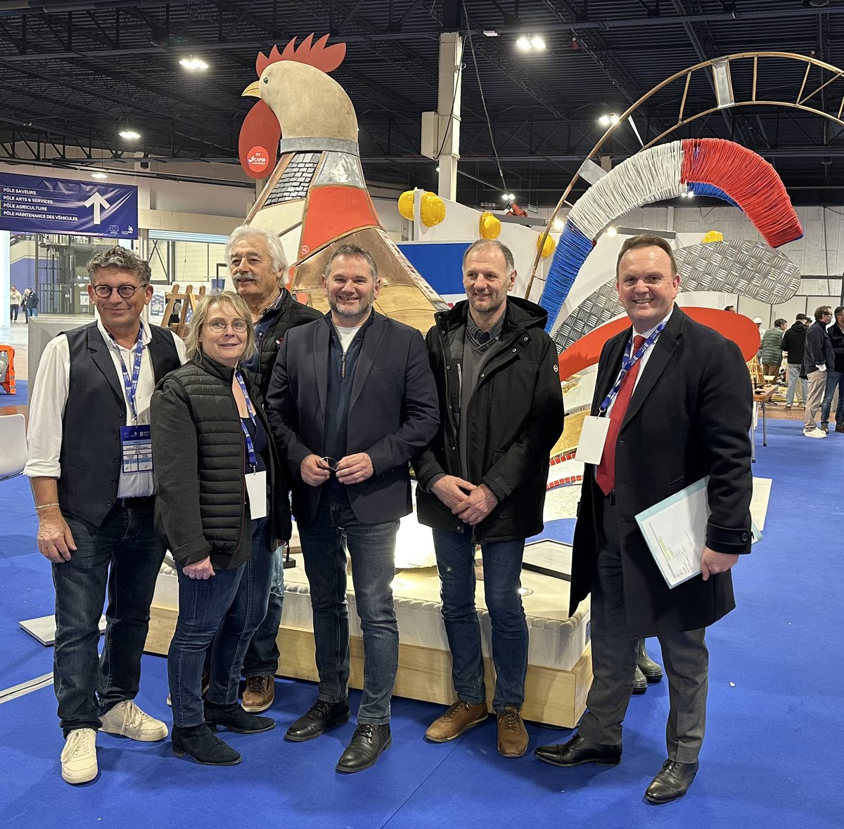 AndreMARTIN126's tweet image. De retour à Angers pour la suite de la 48ème édition des @WorldSkillsFR - un moment précieux pour échanger avec les candidats et médaillés des précédentes éditions ainsi qu'avec les experts métiers... sincèrement merci au nom de @C_MORANCAIS pour cette envie de transmettre