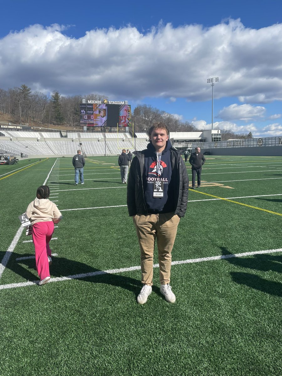Had a great time at <a href="/ArmyWP_Football/">Army Football</a> today! Thank you <a href="/CoachJohnLoose/">John Loose</a> and <a href="/CoachHestness/">Seth Hestness</a> for the hospitality! <a href="/CoachJeffMonken/">Jeff Monken</a> <a href="/ToonMarlon/">Marlon Toon</a> <a href="/LASpartansFB/">Lawrence Academy Fball</a>