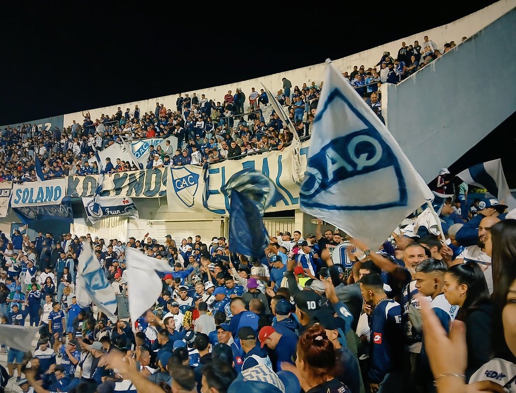 💙🎶 Y cervecee, te quiero asiii...

#VamosQuilmes