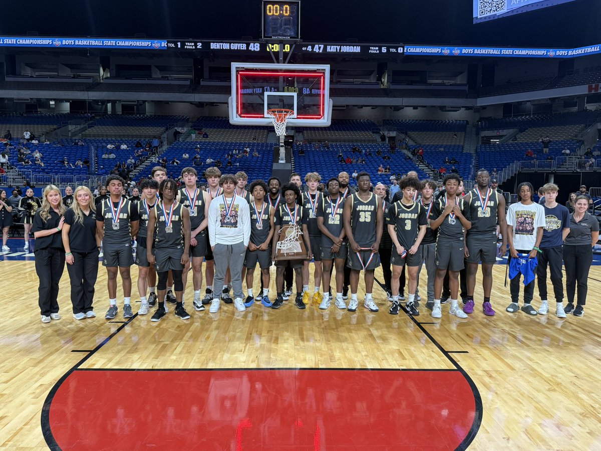 Jordan battles down to the final 2.8 seconds and comes up short in the 6A D2 State Championship game falling to Denton Guyer 48-47. Great season warriors!