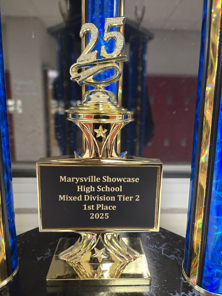 Man, our GE Tigers look so good in gold!🏆🥇 #winsburg #showchoirseason  #twinsburgtigers