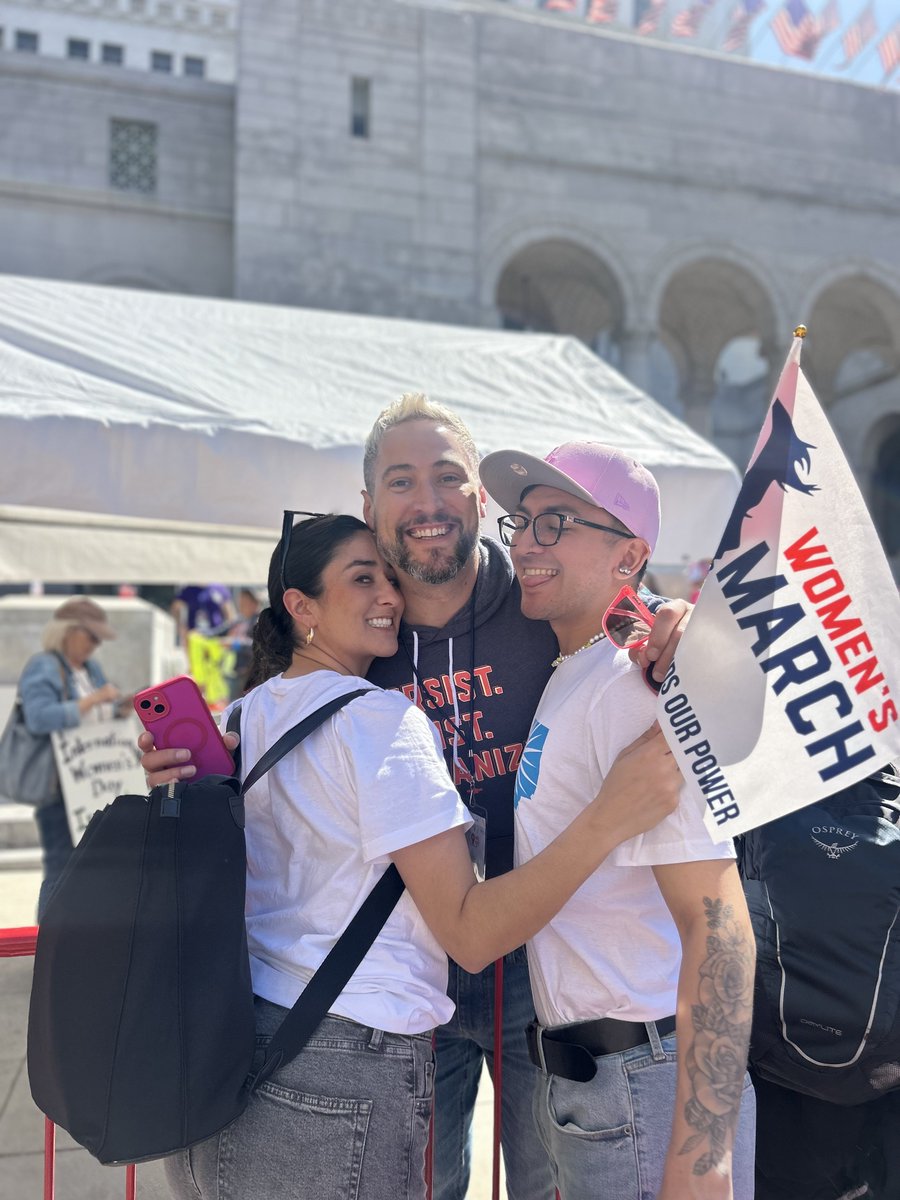 Joshua Marín-Mora (@joshua_marinm) on Twitter photo AMAZING energy in LA this morning! ☀️💖 #InternationalWomensDay #8Marzo #LosAngeles <a href="/MarkJGonzalezLA/">Mark J Gonzalez</a> <a href="/jessicacaloza/">Jessica Caloza</a> <a href="/JohnEricksonWH/">John Erickson</a> AMAZING energy in LA this morning! ☀️💖 #InternationalWomensDay #8Marzo #LosAngeles <a href="/MarkJGonzalezLA/">Mark J Gonzalez</a> <a href="/jessicacaloza/">Jessica Caloza</a> <a href="/JohnEricksonWH/">John Erickson</a>