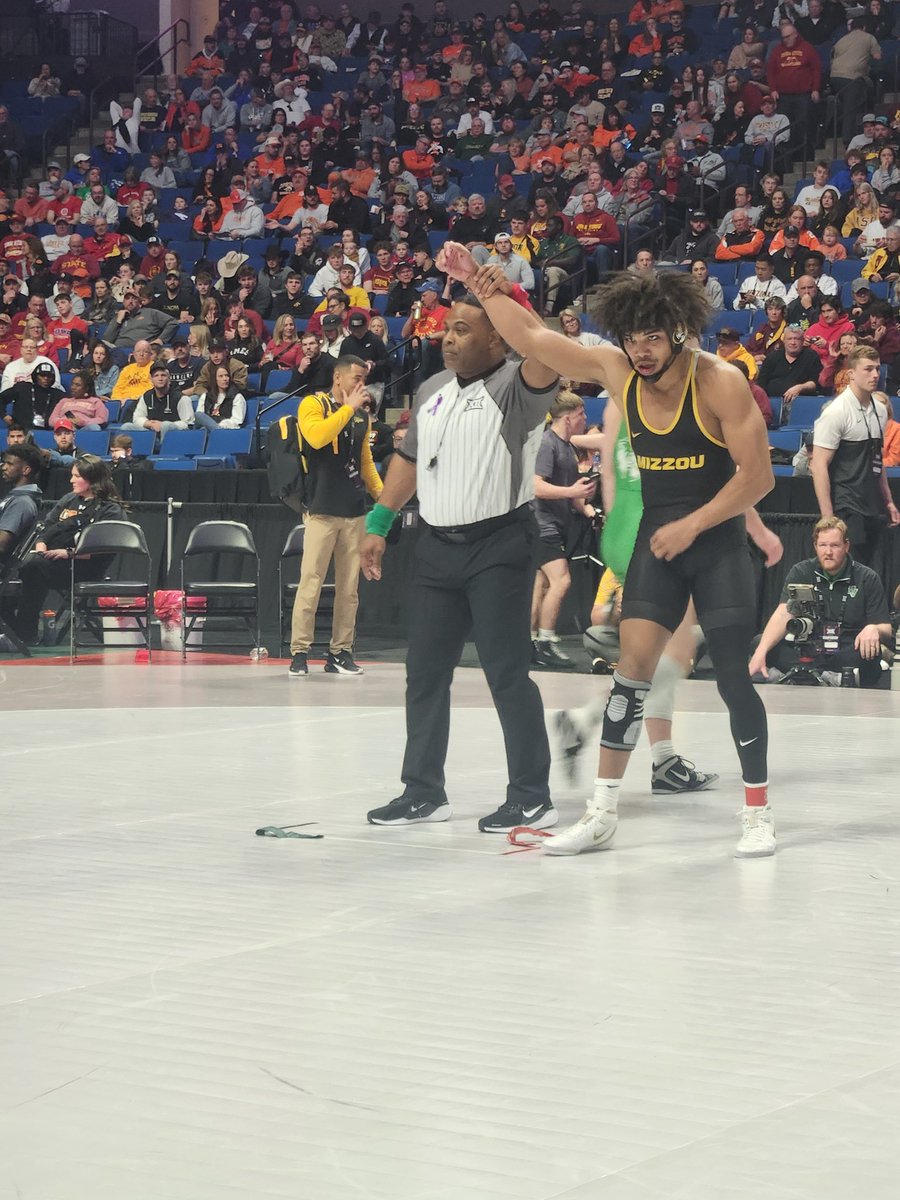 Rock Harrison (@rockreax) on Twitter photo Yet another #1 seed goes down. Cam Steed (<a href="/MizzouWrestling/">Mizzou Wrestling</a>) takes out Terrell Barraclough (<a href="/UVUwre/">UVU Wrestling</a>) 6-3 in sudden victory at 165. Yet another #1 seed goes down. Cam Steed (<a href="/MizzouWrestling/">Mizzou Wrestling</a>) takes out Terrell Barraclough (<a href="/UVUwre/">UVU Wrestling</a>) 6-3 in sudden victory at 165.