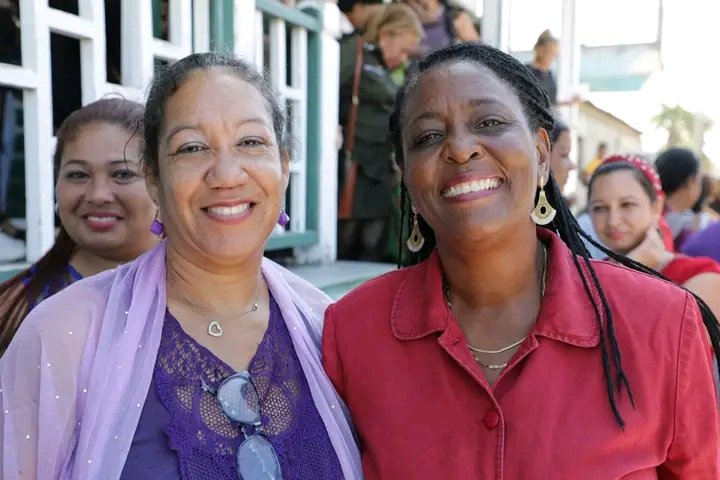 YudelkisOrtizB's tweet photo. Cada mujer lleva dentro la fuerza de Celia.
#EjércitoDeCelias
#ProvinciaGranma
#Cuba 🇨🇺
#MunicipioMediaLuna https://t.co/BCvL5SUn2E