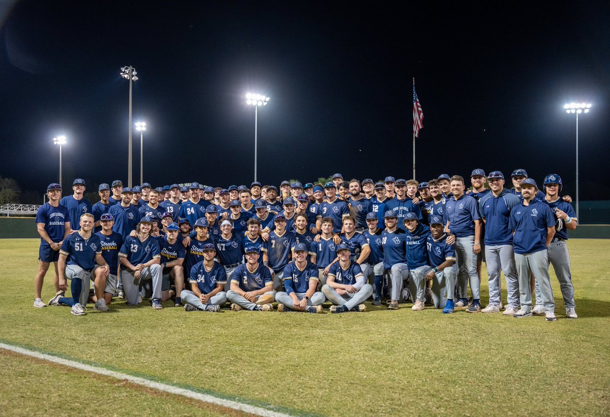 That’s a wrap from Florida ☀️🌴

Headed back to University Heights with a 7-3 record!

#GoStreaks⚡️