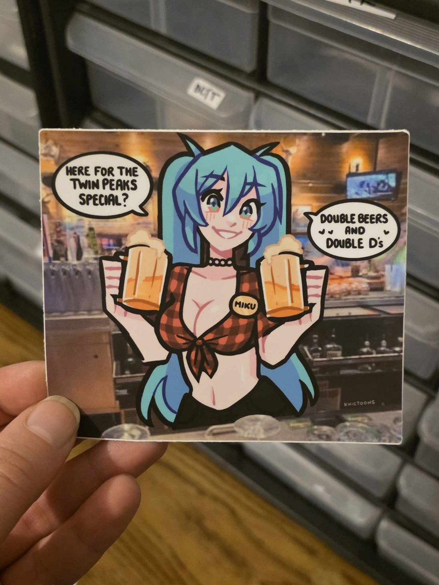 knic_toons's tweet image. 24 hr happy miku day giveaway !!
one random person will be mailed these (4) midwest miku stickers -
• like &amp;amp; rt, international ok 👍 
• must be willing to give address