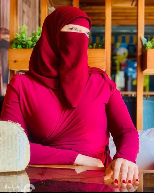 اليقين هو أن تتأكدي بأن الله سيحقق مطلوبك، ولو كان كل شيء حولك ينفي ذلك.❤️💐