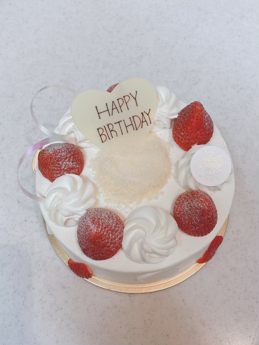 ✨Happy Birthday✨

ちばくん36歳のお誕生日おめでとうございます🎉🎈
ちばくんと出会えたことで私の人生楽しくキラキラです💖
素敵な一年になりますように💫
#千葉雄大 
#千葉雄大誕生祭2025