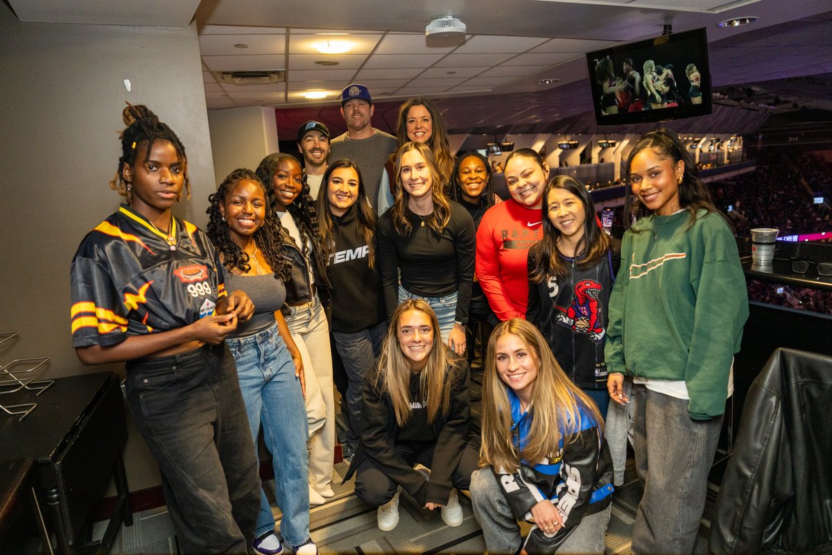 Toronto Raptors (@raptors) on Twitter photo Big vibes only 💜
<a href="/TempoBasketball/">Toronto Tempo</a> and <a href="/AFC_Toronto/">AFC Toronto</a> pulled up to celebrate Women’s Empowerment Night! Big vibes only 💜
<a href="/TempoBasketball/">Toronto Tempo</a> and <a href="/AFC_Toronto/">AFC Toronto</a> pulled up to celebrate Women’s Empowerment Night!