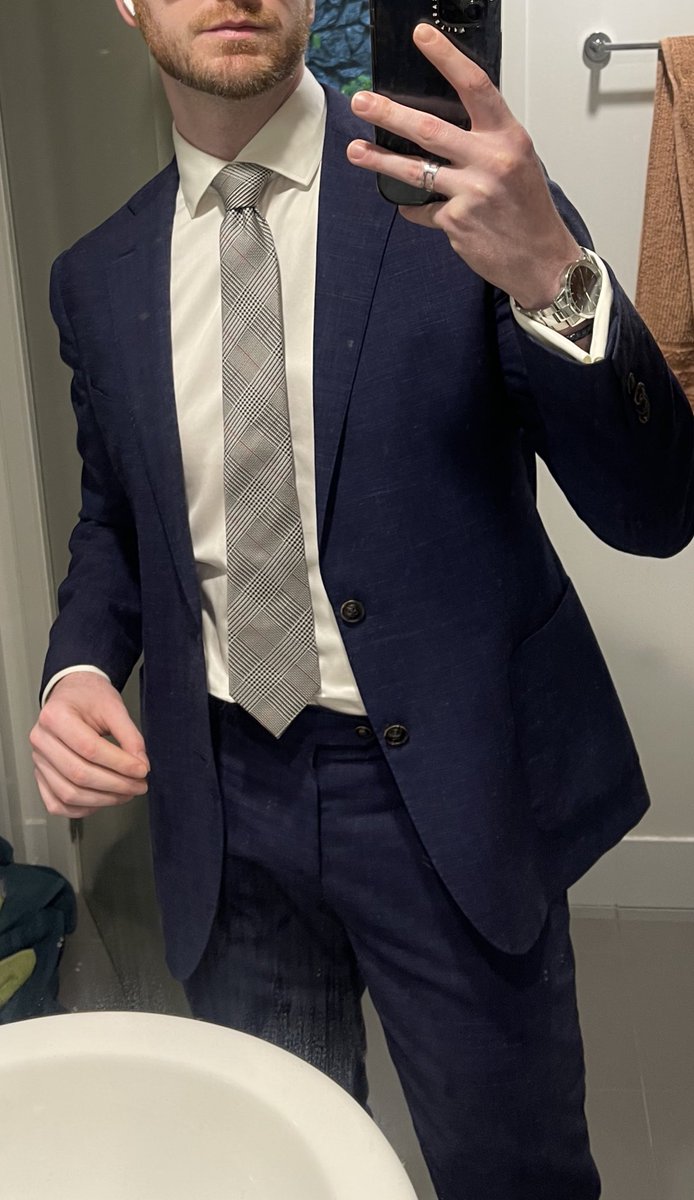 Suited Sundays 💛💙🩶