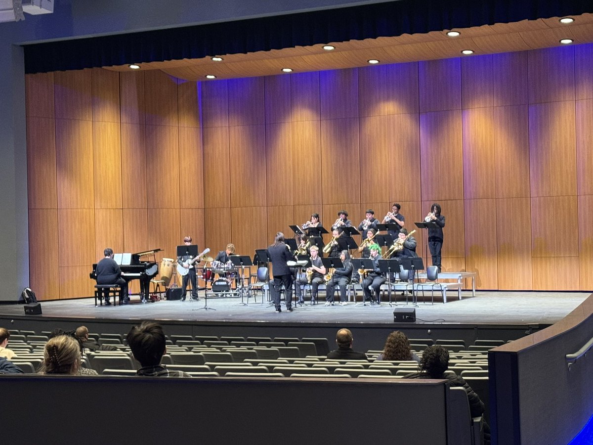 LCHS_Bands's tweet image. Gold for Jazz 2 at ISSMA Jazz Organizational! And congrats to Belzer Jazz for also earning a Gold!
