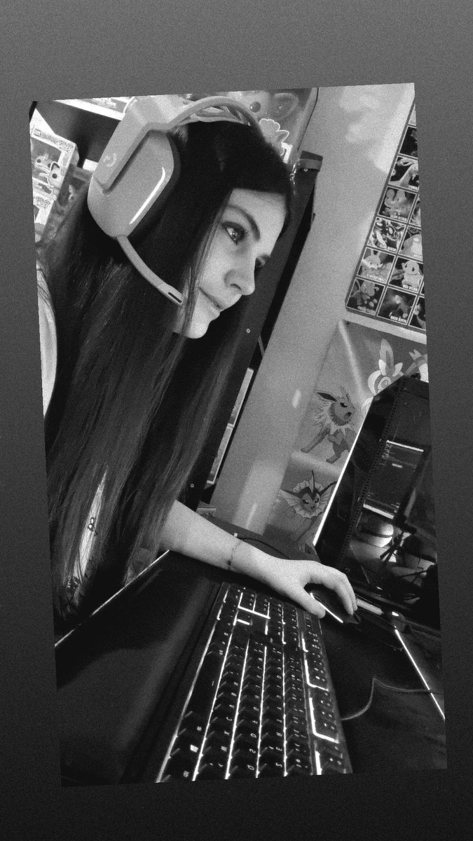 Mel_Offee's tweet photo. 🌸🩷#gamers #streamer #twitch https://t.co/fzyvI9SEqK