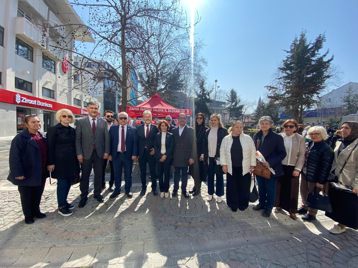 Yaşamımızın en değerli varlıkları olan Anne eş kız ve kız kardeşlerimiz başta olmak üzere bütün kadınlarımızın 8 Mart Dünya Emekçi Kadınlar günü kutlu olsun