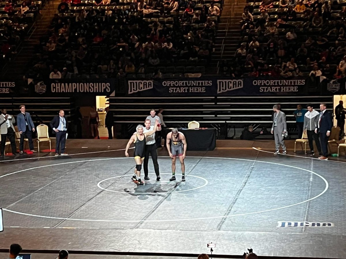 FortHaysTechNW's tweet image. Otgonbayar “Augie” Batsuuri, at 174, for the NJCAA National title!! Another FHTNW Tiger headed to the podium!
#RespectTheTech