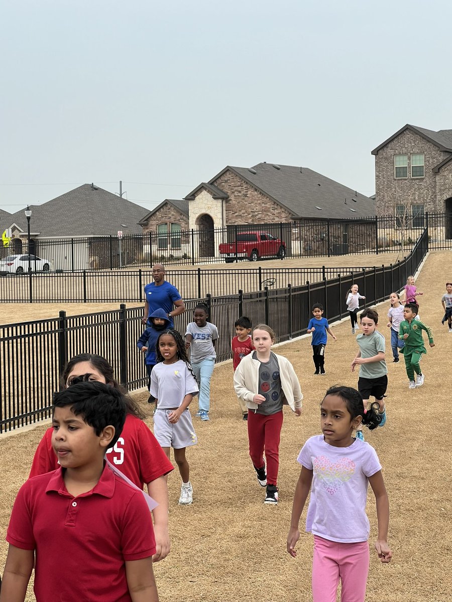 WeirClass's tweet image. Our 1st Boosterthon Fun Run at West was a lot of fun. The students got some serious running in!!!