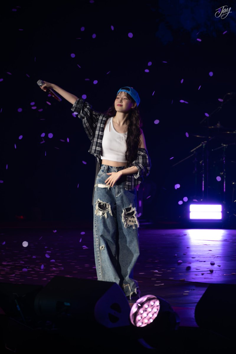 UAENAGRAPHY's tweet image. IU HEREH World Tour Concert in Oakland

Oakland Arena 

#아이유 #아이유월드투어 #IU #아이유콘서트