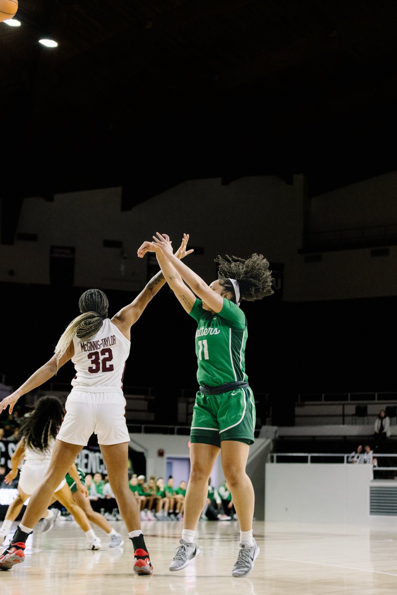 StetsonWBB (@stetsonwbb) on Twitter photo Frames from the first half!
(πΈ: <a href="/EKUSports/">EKU Sports</a>)
#GoHatters | <a href="/StetsonHatters/">Stetson Hatters</a> | <a href="/ASUNSports/">Atlantic Sun Conference</a> Frames from the first half!
(πΈ: <a href="/EKUSports/">EKU Sports</a>)
#GoHatters | <a href="/StetsonHatters/">Stetson Hatters</a> | <a href="/ASUNSports/">Atlantic Sun Conference</a>