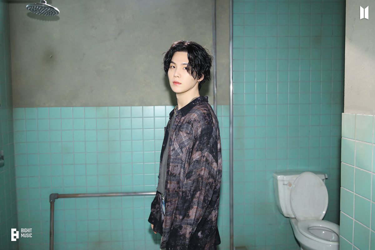 Weverse — SUGA #HappySUGADay Photos (1)💜