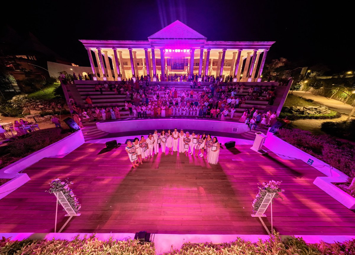 Este reconocimiento es el reflejo del esfuerzo, liderazgo y compromiso con el que cada una de ustedes ha contribuido al bienestar de nuestro municipio, Cada una desde su trinchera es un ejemplo para cientos de jóvenes y niñas zankas, felicidades.