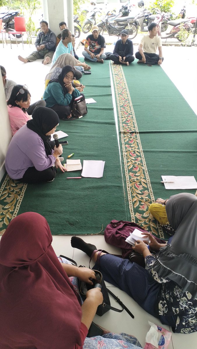 Pertemuan rutin bulanan <a href="/JRMK_Jakarta/">Jaringan Rakyat Miskin Kota Jakarta</a>
Evaluasi gerakan dan rencana ke depan.