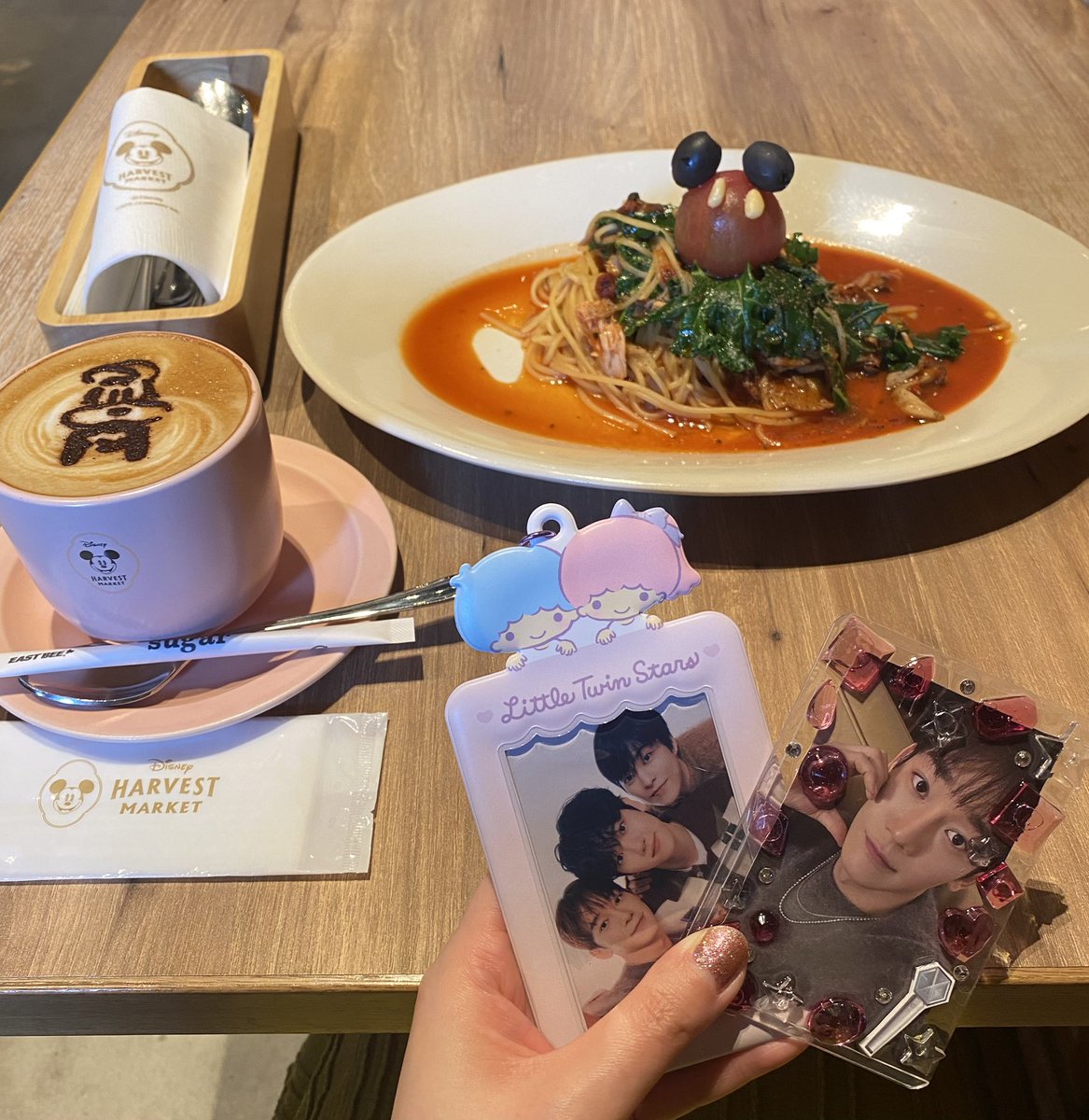 ec1248921's tweet photo. CBXペンミからもう1ヶ月かぁ…
楽しかったし、美味しかったなぁ🍴 https://t.co/L2wEzUtetg