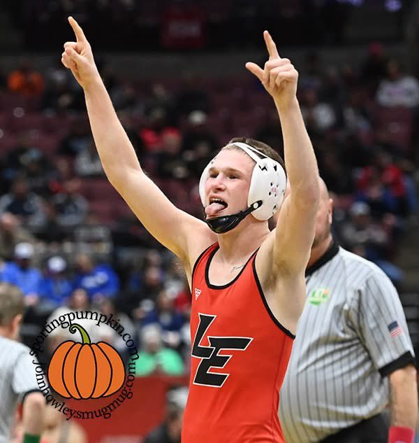Sporting Pumpkin (@sportingpumpkin) on Twitter photo State wrestling wraps up for Day 2 with some overtime heartbreak and a little excitement. sportingpumpkin.com/category/wrest… State wrestling wraps up for Day 2 with some overtime heartbreak and a little excitement. sportingpumpkin.com/category/wrest…
