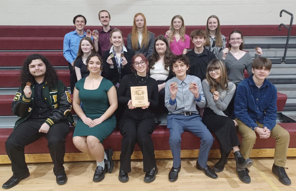 MsKnowles110's tweet photo. What a day at the Silver Lake Forensics Tournament!  10 event finalists, 3 new festival qualifications, 2 new champs qualifications, and an event champion in POI!  Plus, the team placed 2nd out fo 30 schools!!! https://t.co/rvUyJeHO7u