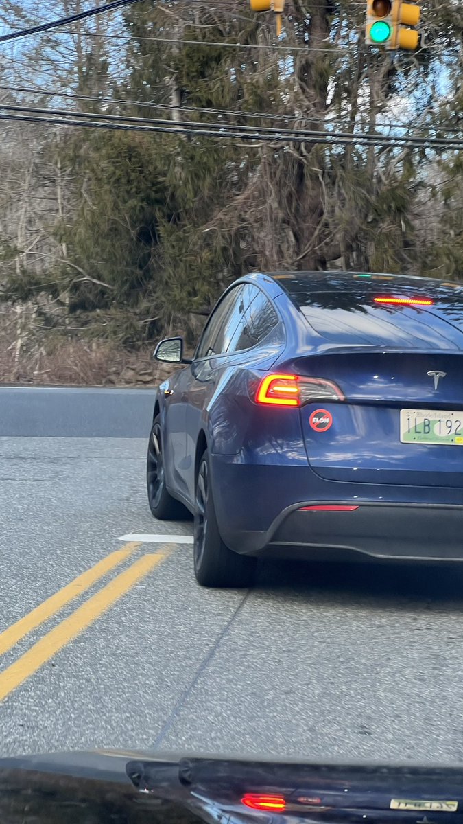 JayByrd2020's tweet image. Make this make sense for me!…Liberal Rhode Islander drives a Tesla to save the planet, but hates Elon because he’s trying to save the USA? Note the circle sticker with Elon and a line through his name 🤣🤡
🇺🇸❤️🤍💙🇺🇸
@elonmusk @ClownWorld_ @TheStonesEG @Nicoletta0602 @repmorgan