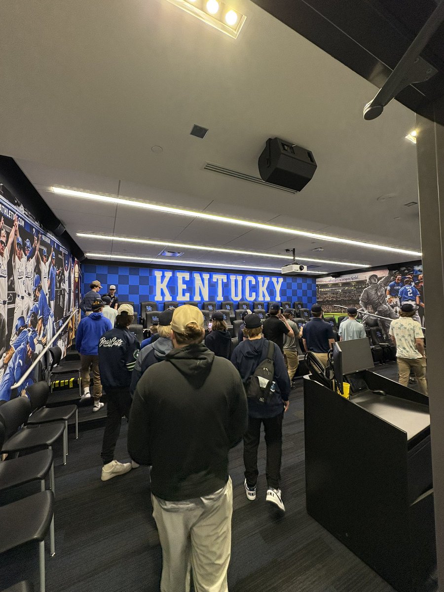 Midwestern Ontario Bearcats tweet media