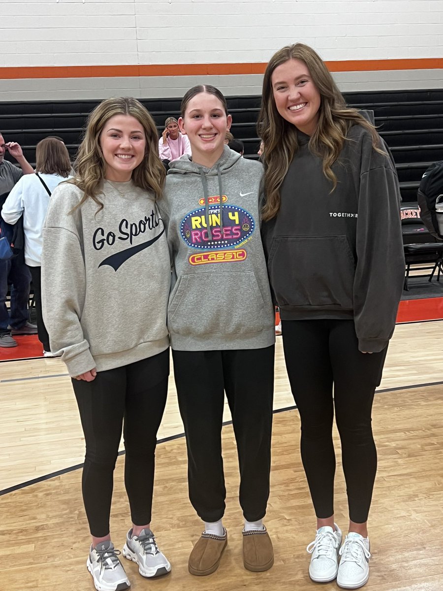 Proud of my high school team <a href="/GfieldGBB/">Greenfield Lady Jackets</a> for getting it done in substate! Nothing like being back home to support the town that shaped me.

Remember the name—Ella Porter. 8th grader and already making noise. The future is bright! <a href="/EllaKatePorter2/">Ella</a>