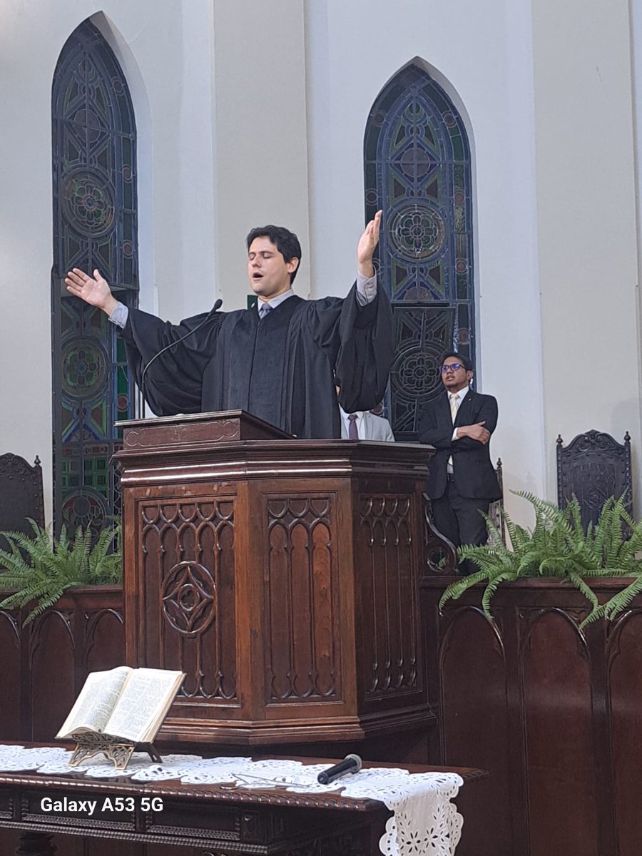 NatanCerqueira2's tweet image. Got ordained today