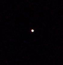 AJamesMcCarthy's tweet image. Mars with my 500mm lens. A telescope is much better 🥲