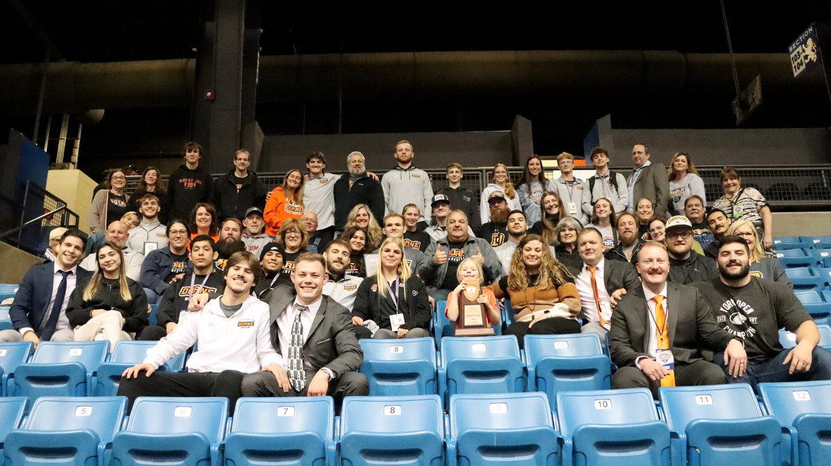 #DoaneWR made history tonight, bringing home the first NAIA trophy in program history with a 4th Place finish. The Tigers had a strong supporting cast throughout the 3 days in Kansas.