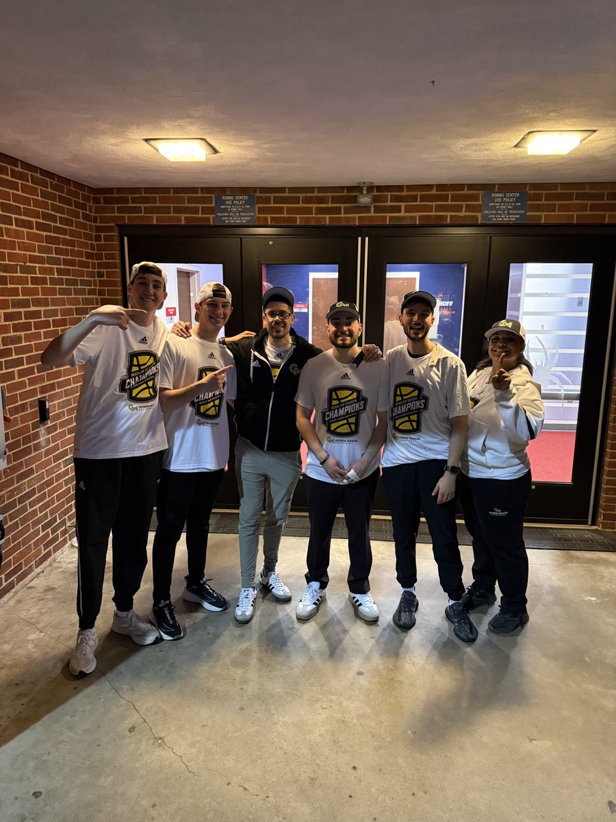 Jay Lozano (@jaysterlozano) on Twitter photo Team 59 is forever in the history books! A10 Champs!! Beyond grateful to be apart of this team! <a href="/MasonMBB/">George Mason Men's Basketball</a> Team 59 is forever in the history books! A10 Champs!! Beyond grateful to be apart of this team! <a href="/MasonMBB/">George Mason Men's Basketball</a>