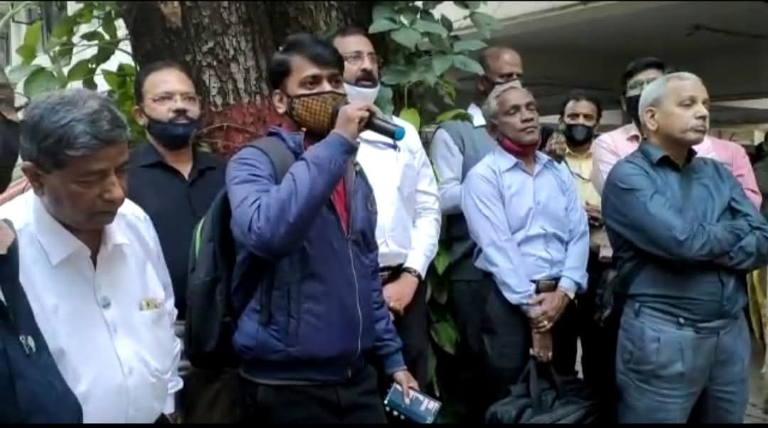 #Bom_Staff_Ladhenge_Jitenge
<a href="/mahabank/">Bank of Maharashtra</a>
<a href="/DFS_India/">DFS</a>
<a href="/nsitharamanoffc/">Nirmala Sitharaman Office</a>
@official_SecDFS
<a href="/nsitharaman/">Nirmala Sitharaman</a>
<a href="/EconomicTimes/">Economic Times</a>
<a href="/Financialexpre2/">Financialexpress</a>