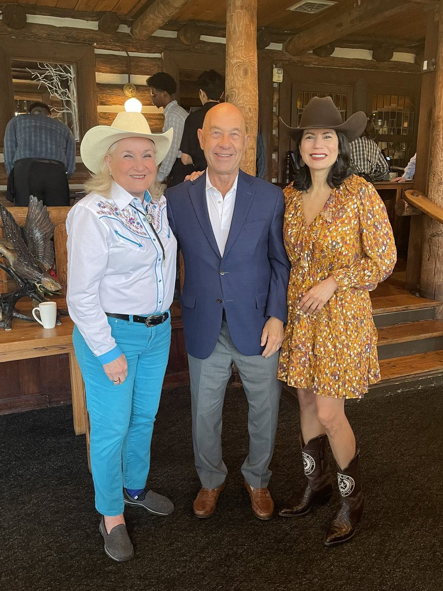 Carol Alvarado tweet media