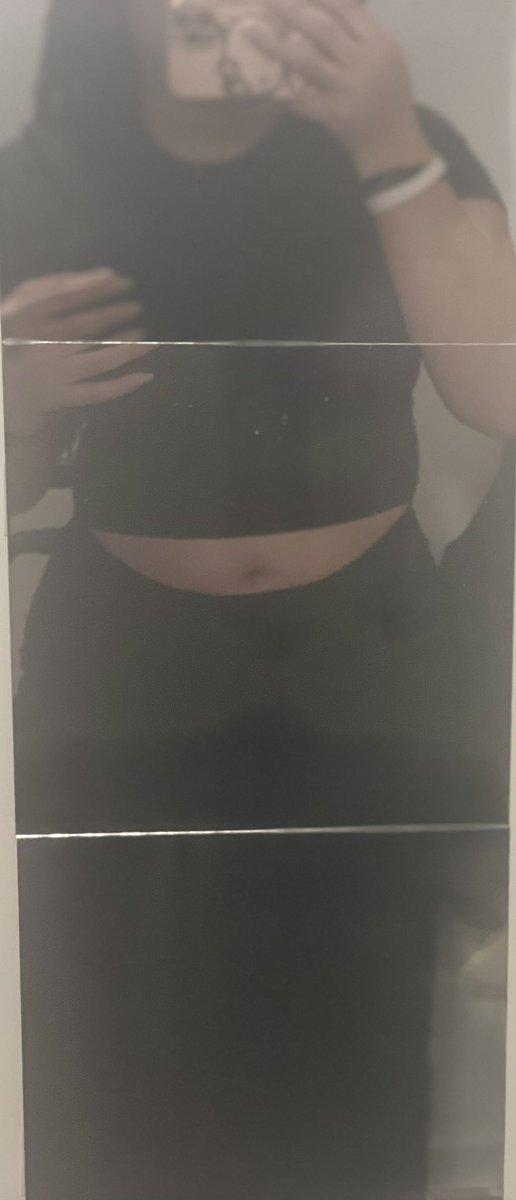 Good morningggg to the human 🏧’s 😗 #walletdrainer #findomdom #FinDom #findomdrain