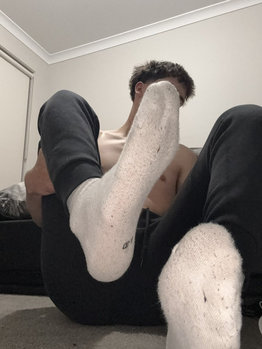 This is my bro <a href="/feetboyy224/">Master Feetboy the 18yo Alpha 🔥</a>, if you’re a finsub looking for a hot findom he’ll be more than happy to take your money off your hands 😈