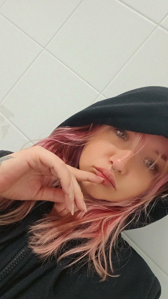 Softandpeachy69 tweet media