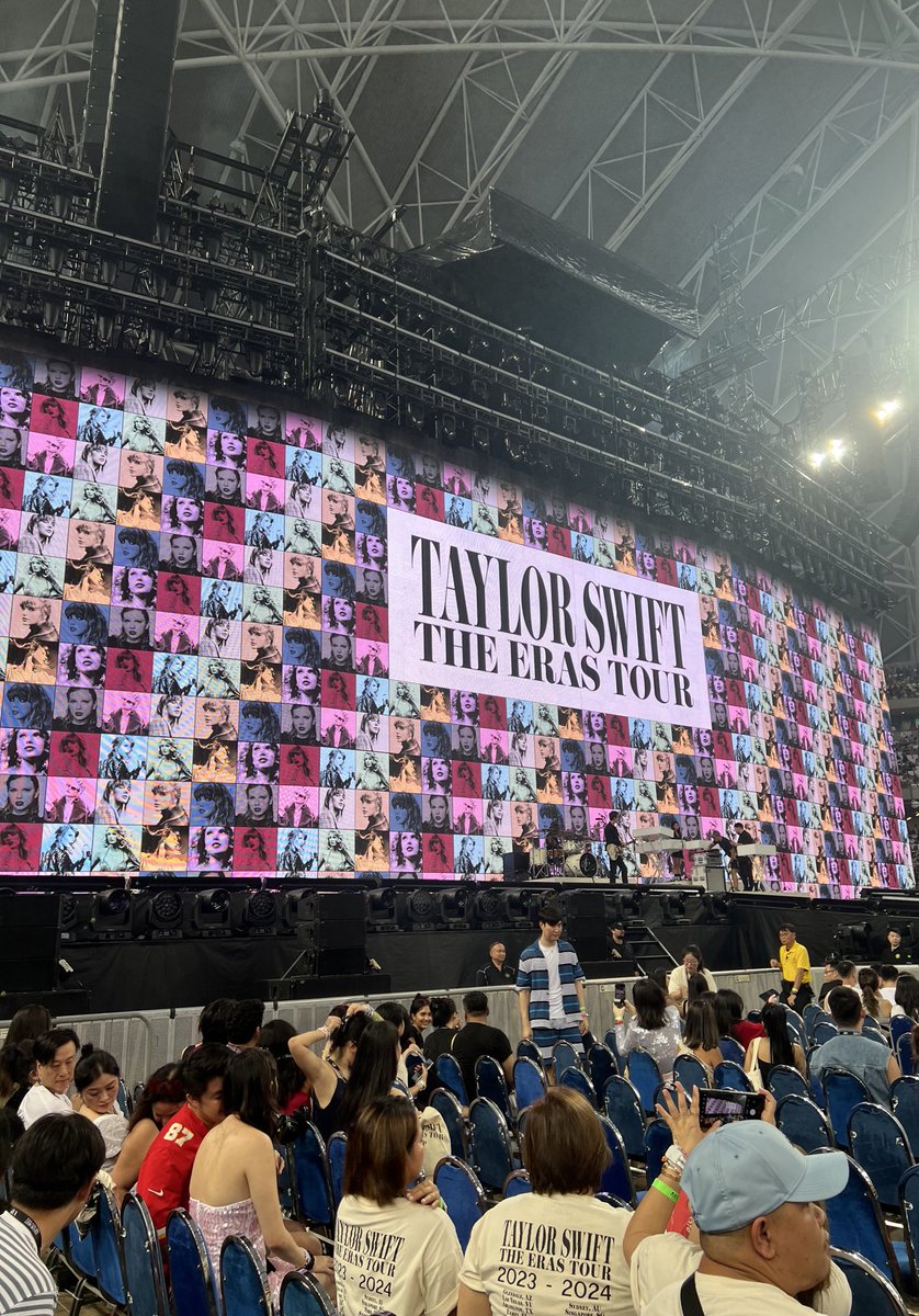 The Eras Tour Singapore tweet media