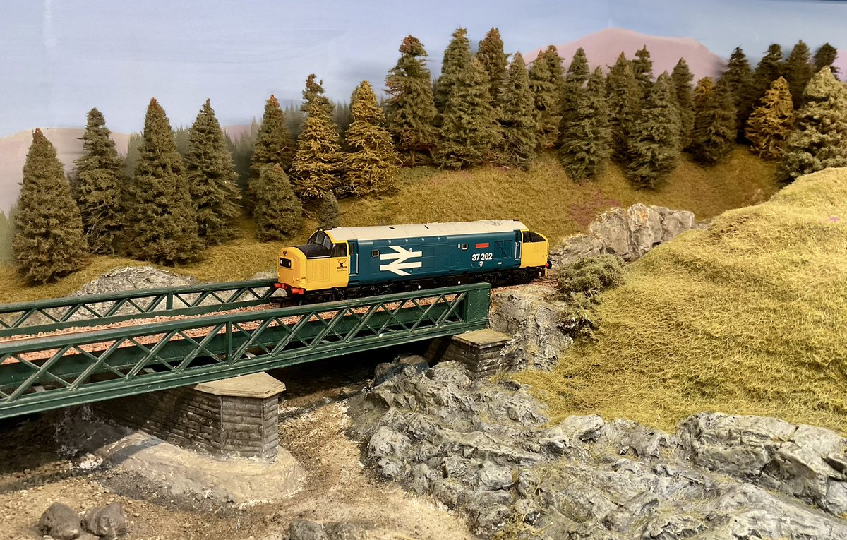 UpTheWHL's tweet photo. Layout still progressing. #tmrguk #modelrailway #scotland #highlands https://t.co/YSIBqSexEP