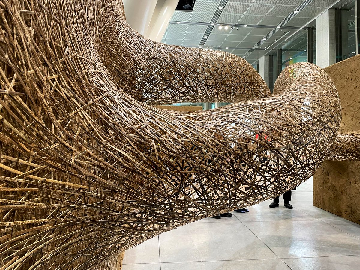 竹と松の立体アート作品 日本人だけが知らない？ 世界が注目する日本の竹アート 巨大作品が大阪
