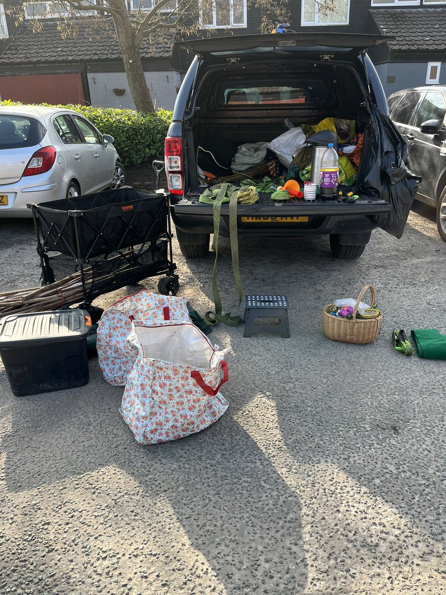 If you know you know… I’ve not been my usual tidy and organised self this week so it’s a morning of unloading, sorting, cleaning, tidying the truck and all my stuff then reloading and packing for the week. Then off to enjoy the sun.