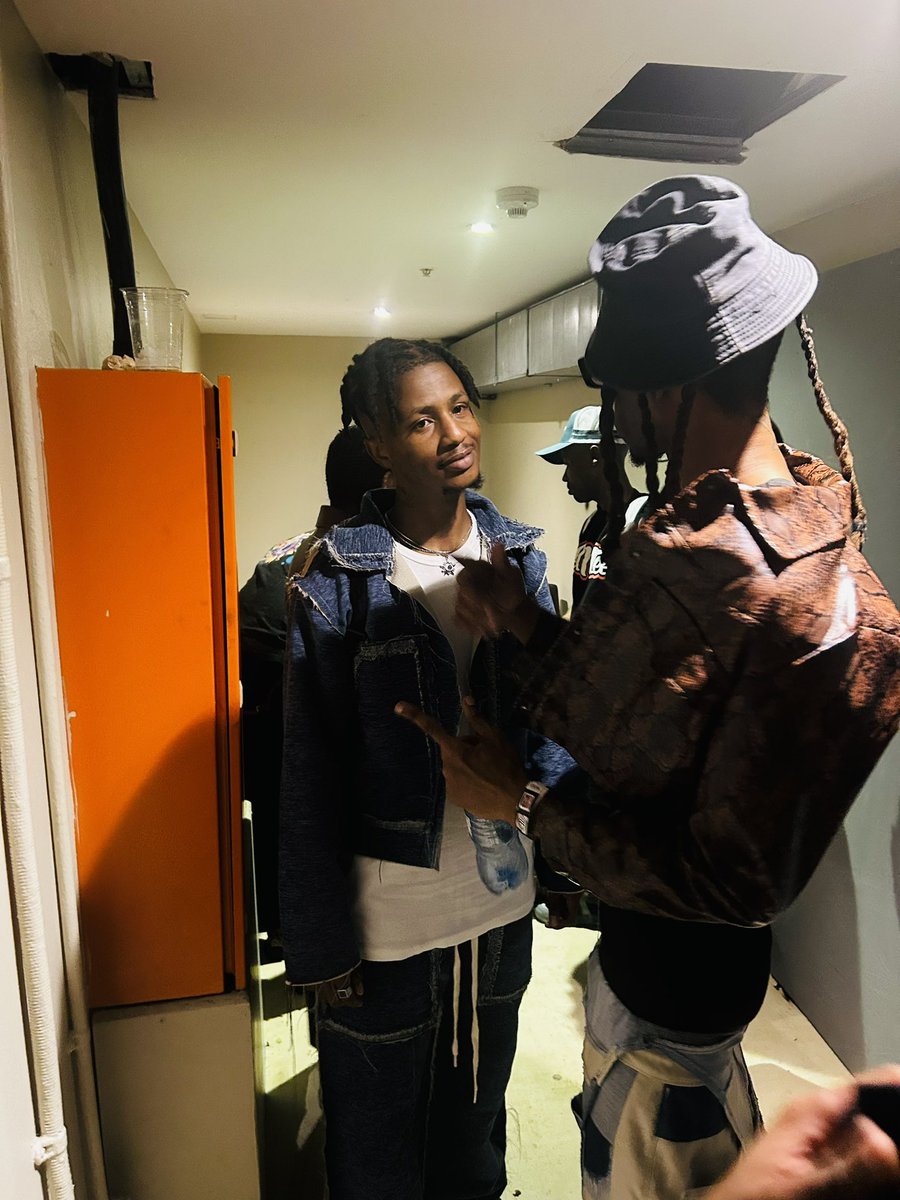 lungelo_hloph's tweet photo. #DaBigHustleShow 
#dabighustleonemanshow 
We had a blast❤️Thank you Mr Hustler https://t.co/8BDJzi4gPo