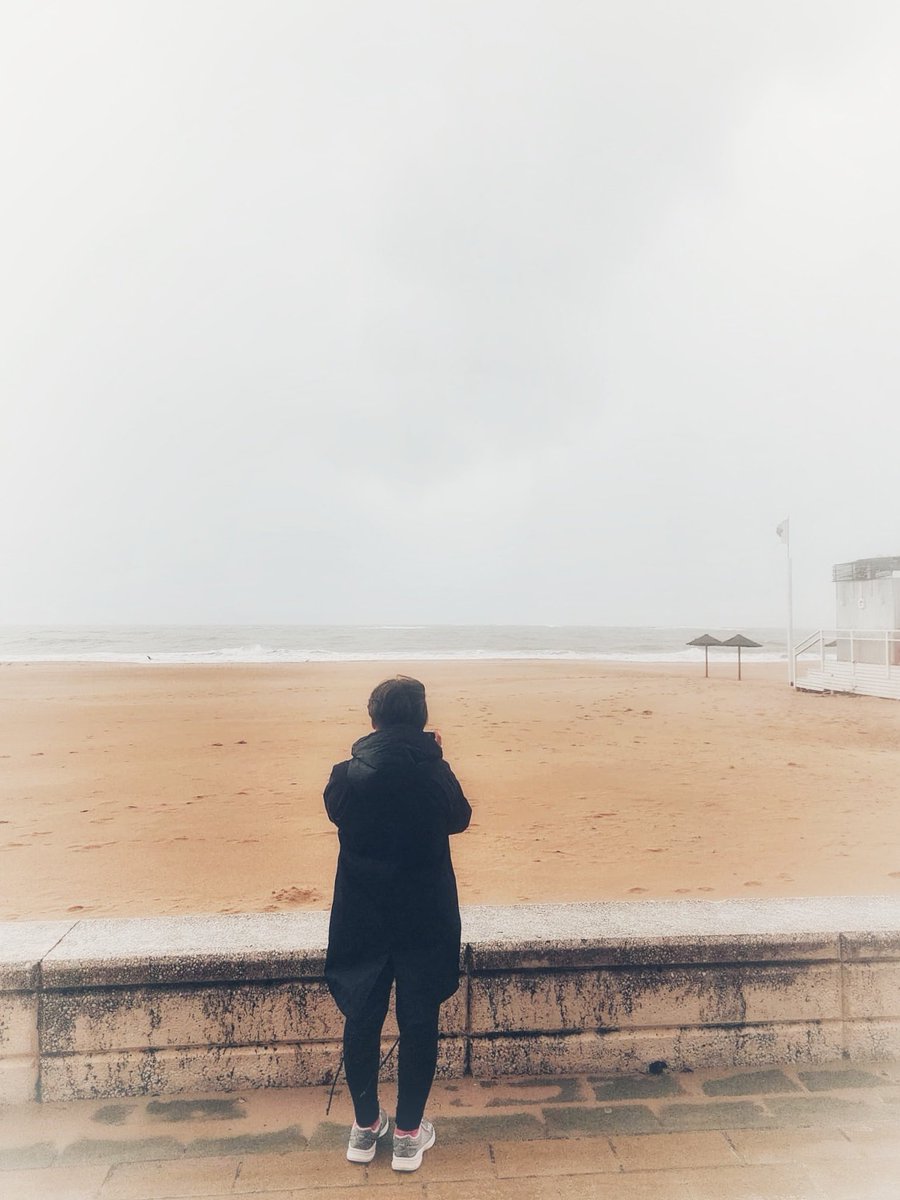 Rmmateos's tweet photo. Domingo pasaito por agua... #mareaviva #chocolateychurros #calaita #temporal 🌧☕️🥨 https://t.co/44TYf9crMv