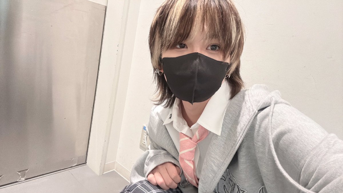 ねー授業だるいからサボろうよ #女研入学式
