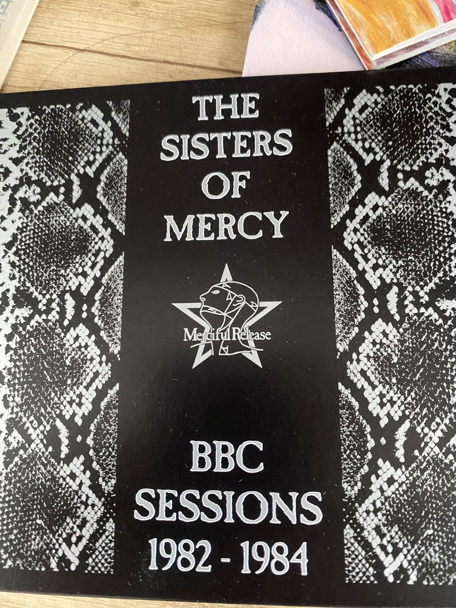 etienne_pierron's tweet image. Sunday ? I choose darkness..
#sistersofmercy