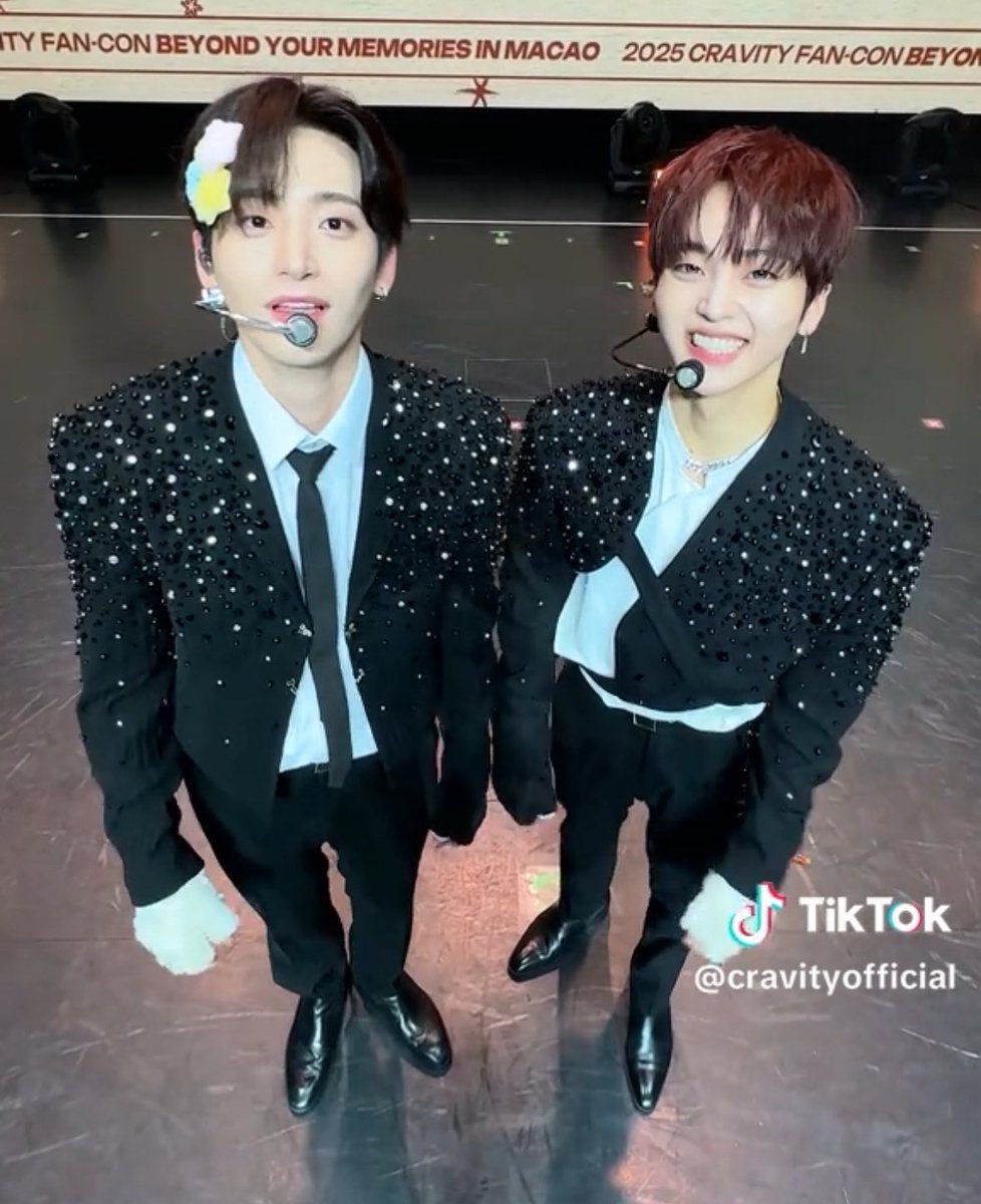 웅냥즈가 폭주기니를 
3월2일,3월3일,3월8일에 걸쳐서 준비를 했다고 지금?