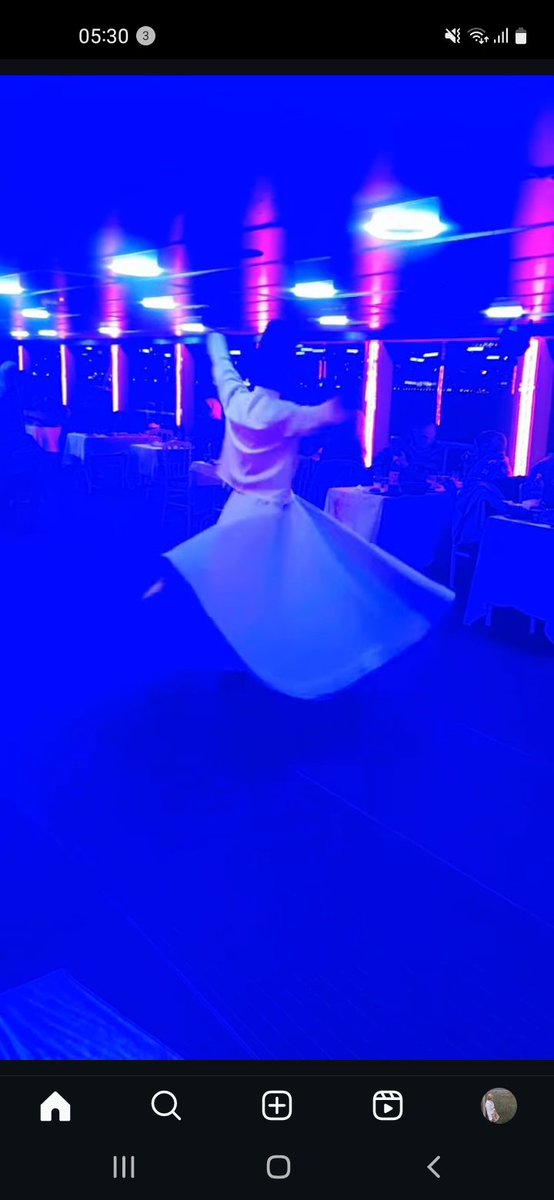 #Dünya..
İnsan  ve hayvan katleden canilerle  doldu..
Oysa..
Hak'tan alıp  halka dağıtmaktı gercek olan...
Paylaşamadı insanoğlu  hiç kimseye kalmayacak şu Dünya yı.
#katliamıengelle
 #KatliamınYasasıOlmaz  #SuriyedeAleviKatliamıVar #GazzedeKatliamVar #Turkmenistandakatliamvar